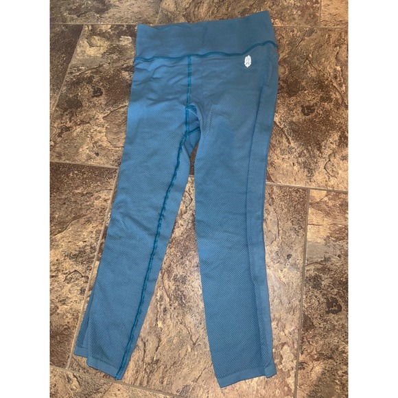 Free People Movement Capri Leggings Blue Ribbed Knit Athletic Pants medium - Picture 1 of 4